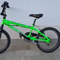 Bicicletta BMX Freestyle telaio in alluminio 20"