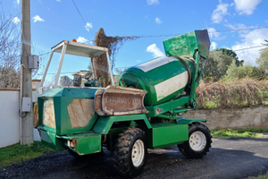 Autobetoniera MERLO DBM 2500