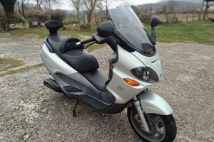 Scooter Piaggio X9 