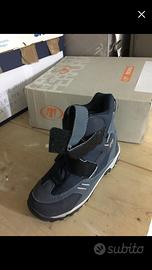 Scarponcini da trekking o doposcì