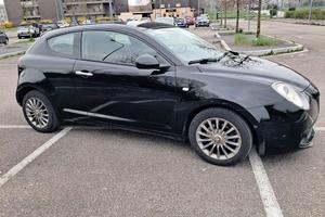 Alfa  Romeo  Mito  1.3 JTDm-2  Distictive  Sport