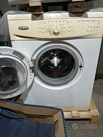 Lavatrice Whirlpool 5 kg 