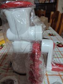 trita carne Tupperware 