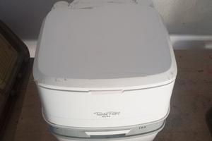 porta potti wc chimico
