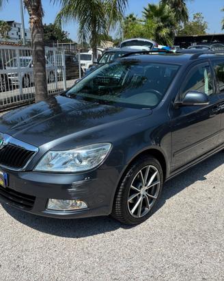 SKODA OCTAVIA 1.6TDI 105CV SW ELEGANCE
