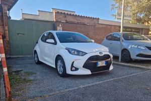 Toyota Yaris Hybrid 1.5 92CV, Carplay, Telecamera,