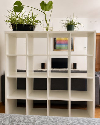 Libreria IKEA KALLAX 16 scomparti