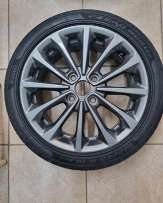Gomme e cerchi da 16 pollici
