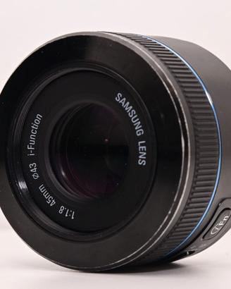 Samsung NX 45mm f/1.8 + Raynox M-250 macro
