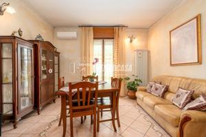 QUADRILOCALE CON BALCONE,CANTINA E 2 SOFFITTE