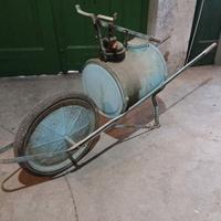 Carriola irroratrice antica