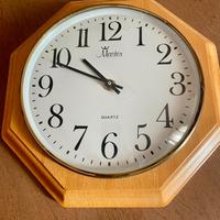 Orologio a muro con cornice in Legno