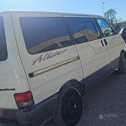 VOLKSWAGEN T4 MULTIVAN 2.4 D 93 — ASI Gancio 2000k