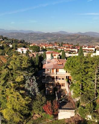 PORZIONE DI TRIFAMILIARE A LAVAGNO