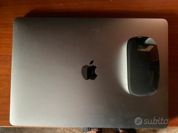 MAC AIR 13 con MOUSE APPLE