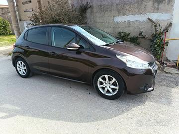 Peugeot 208 1.4 HDI