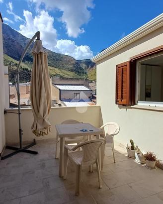 2 LOCALI A CASTELLAMMARE DEL GOLFO