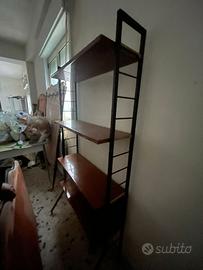 Libreria modernariato anni ’60 a scaffali in teak