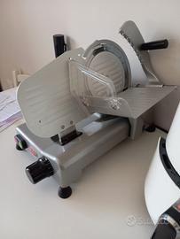 Affettatrice ad uso domestico