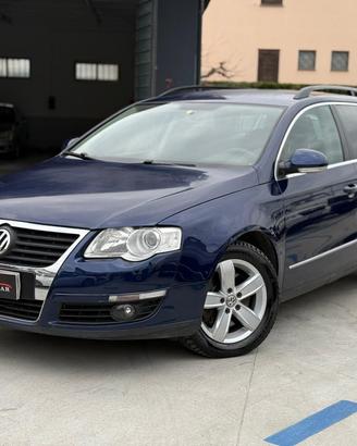 VOLKSWAGEN Passat 2.0 TDI DPF Var. Highline