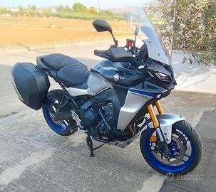 MOTO PER VIAGGI E CITTA'
