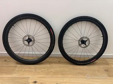 Ruote carbonio campagnolo levante corpetto shimano