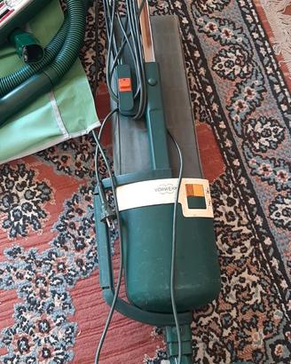 Aspirapolvere Folletto con accessori