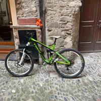 Bici da downhill track