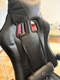Sedia da gaming nera Ergonomica con cuscini