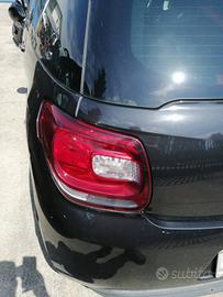 Fanale posteriore sinistro CITROEN DS3 del 2011