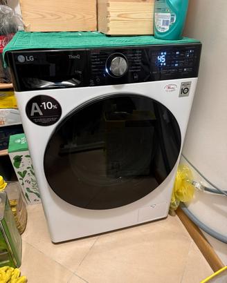 Lavatrice intelligente LG 11KG