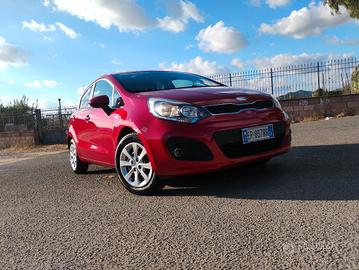 Kia Rio 1100 Diesel  Neopatentati 