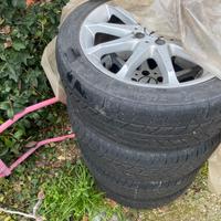 Cerchi gommati Mercedes