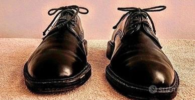 Tricker's Derby Woodstock 