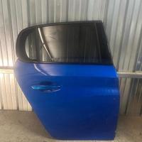 Portiera posteriore dx sx peugeot 208 2024