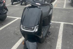 Scooter elettrico ideale per la città