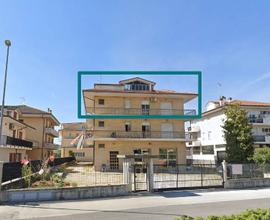 Appartamento con garage e soffitta a Ponzano di Fe