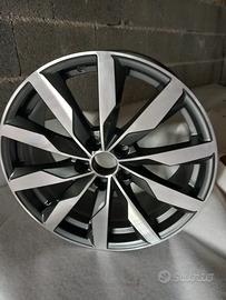 Cerchio AUDI ORIGINALE NUOVO 18”