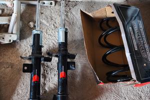 ammortizzatori anteriori Suzuki Swift 2012