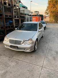 Ricambi Mercedes C220 del 2004 - Vari veicolo per 