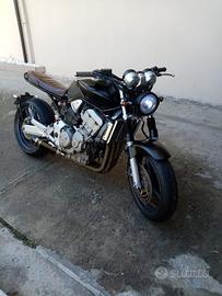 HONDA HORNET 900 CAFÈ RACER