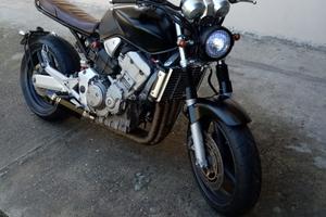 HONDA HORNET 900 CAFÈ RACER