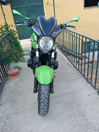 Moto Kawasaki 750