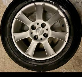 4 cerchi con gomme 185/65/R15