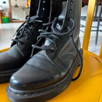 Dr. Martens 1640 Nero Pascal