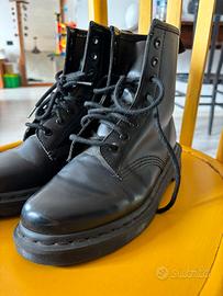 Dr. Martens 1640 Nero Pascal