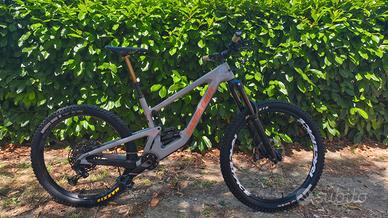 Santa Cruz Nomad 6 C Carbon 2023 Taglia L