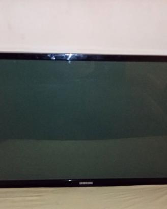 TV SAMUNG 51 POLLICI + TV AKAI 32 DA RIVEDERE