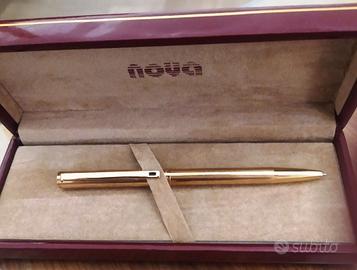 Penna a sfera vintage color oro NOVA