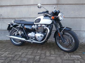 Triumph Bonneville T120 del 2016, Passaggio , tagl